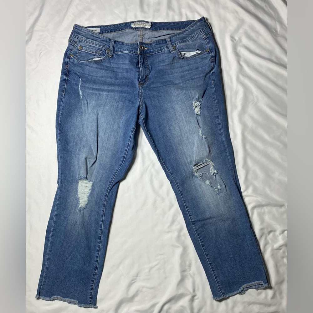 Torrid size 20 distressed boyfriend jean